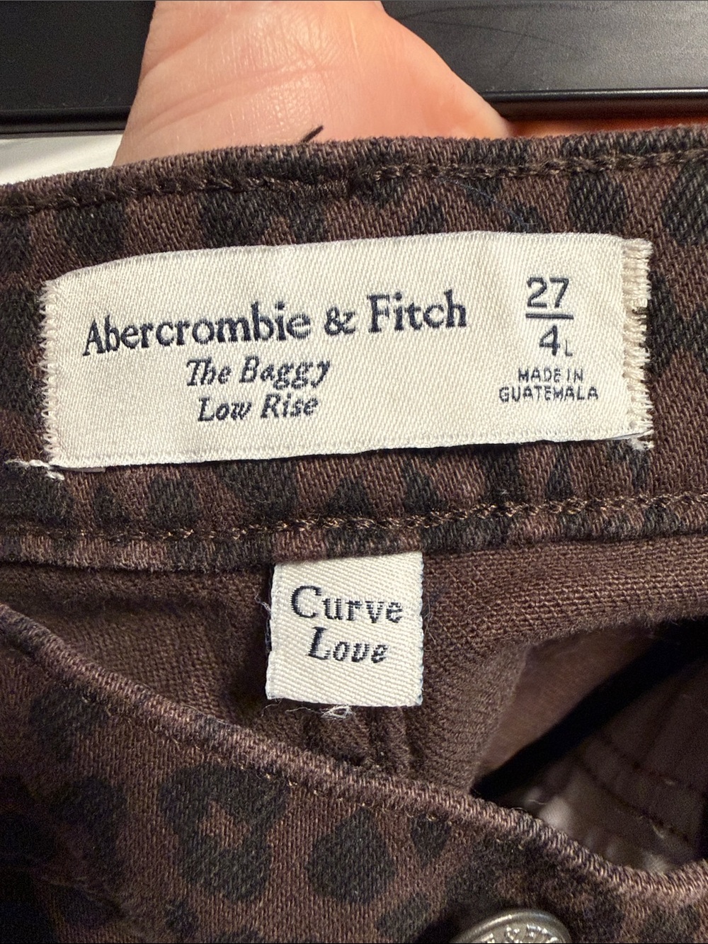 Abercrombie & Fitch Leopard “The Baggy” Low Rise Jeans Curve Love - Picture 4 of 4